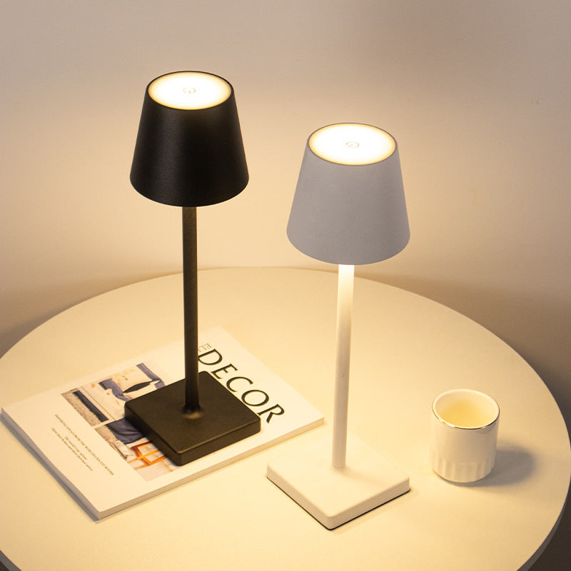 Dimmable Table Lamp