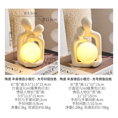 Couple Statues Lamp | Hugging Resin Lamp | Lumirevo