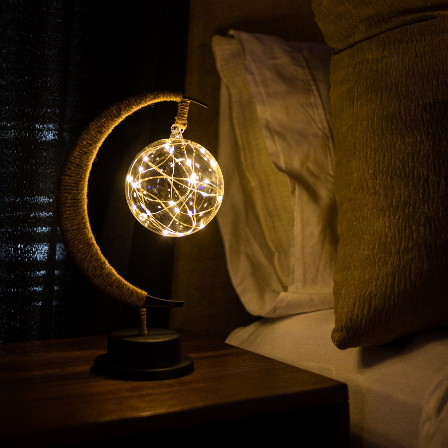 Lampe de table design Moon