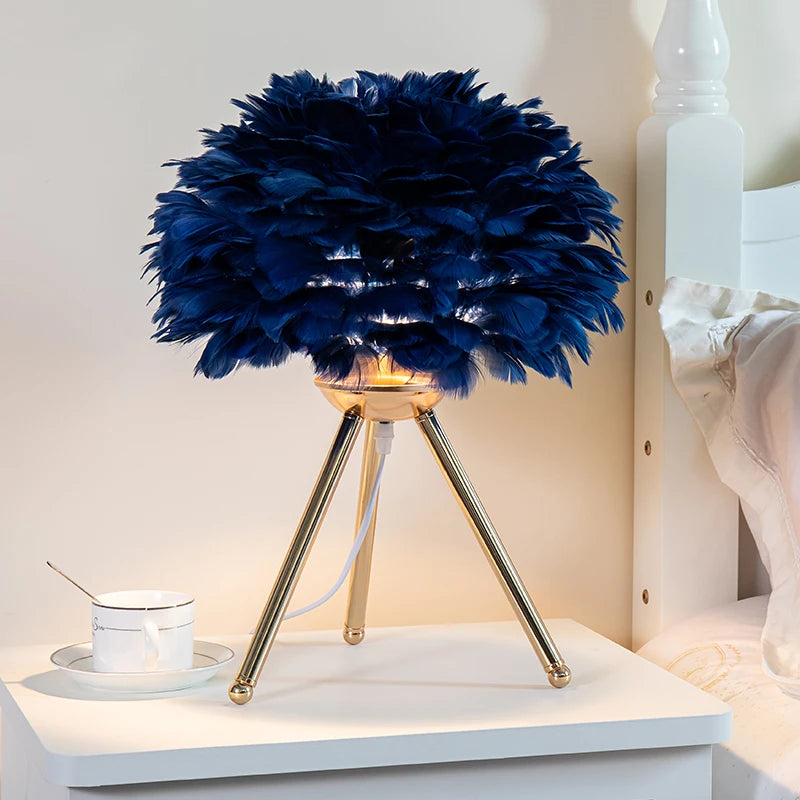 Romantic Feather Table Lamp