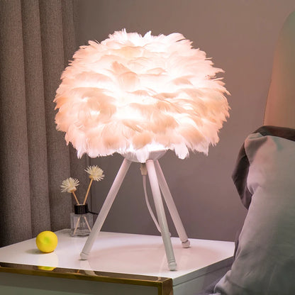 Romantic Feather Table Lamp