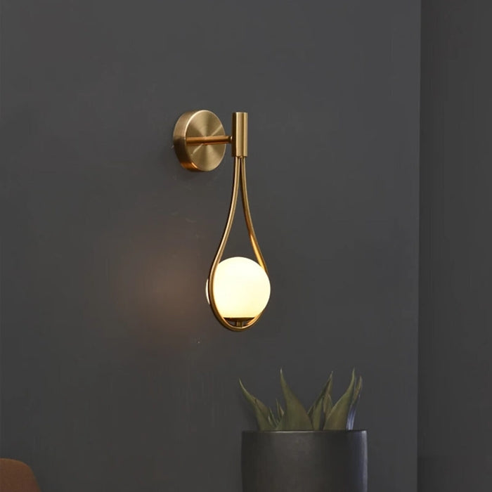 Nordic Elegance Wall Light