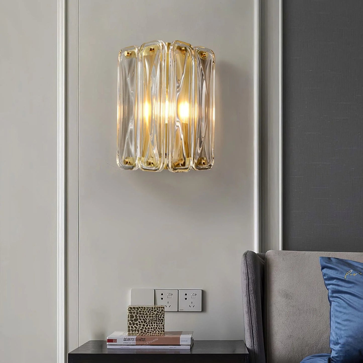 Radiant Crystal Wall Lamp