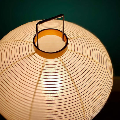 Stehlampe im japanischen Stil