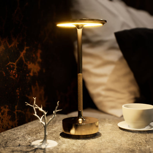 Amore ™ Portable Cordless Table Lamp